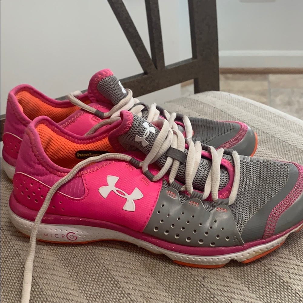 Under Armor Childs running shoe